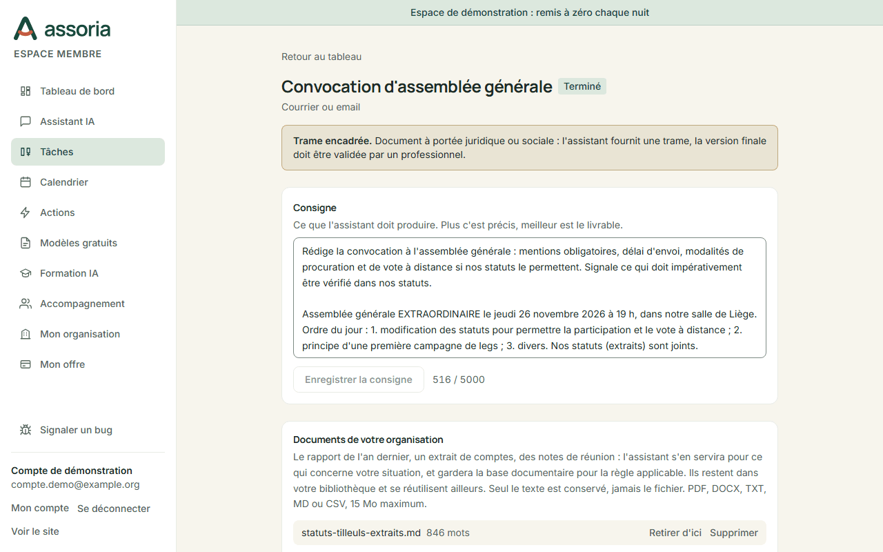 Tâche « Convocation d'assemblée générale » : la consigne décrit l'assemblée du 26 novembre 2026 et son ordre du jour, les extraits des statuts sont joints.